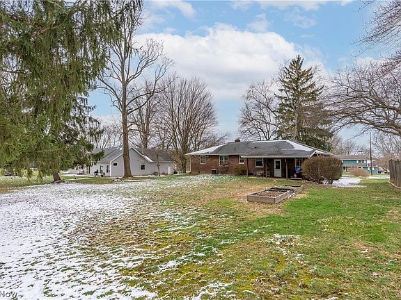 2nd image of 6775 Grove Rd