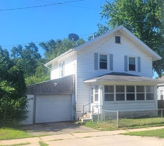 1325 21st Ave, Rockford, IL, 61104