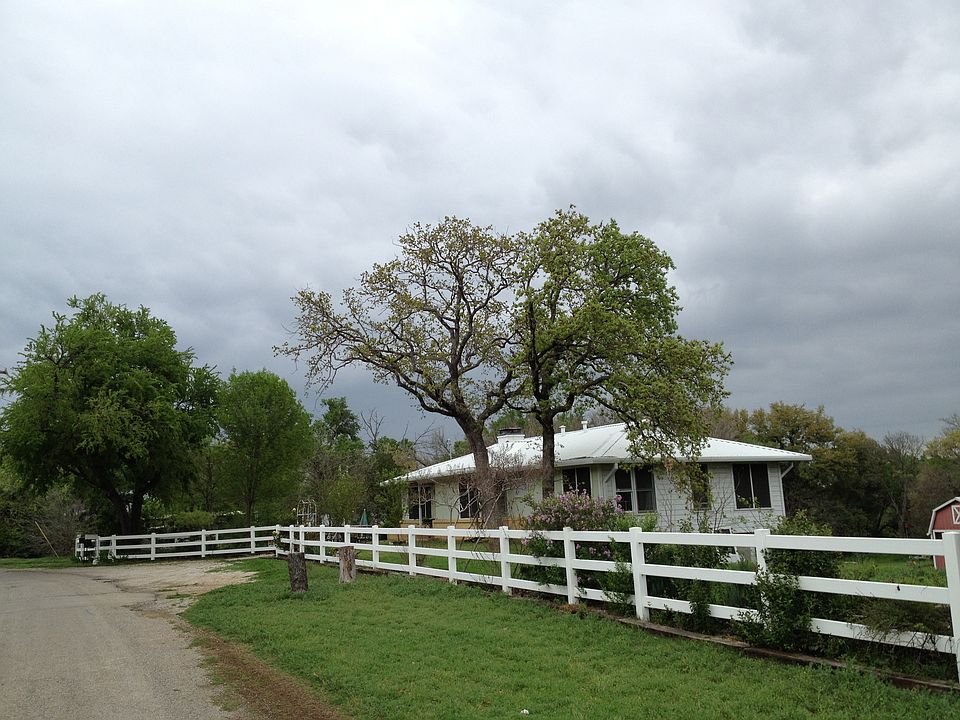1st image of 4112 Lakewood Dr