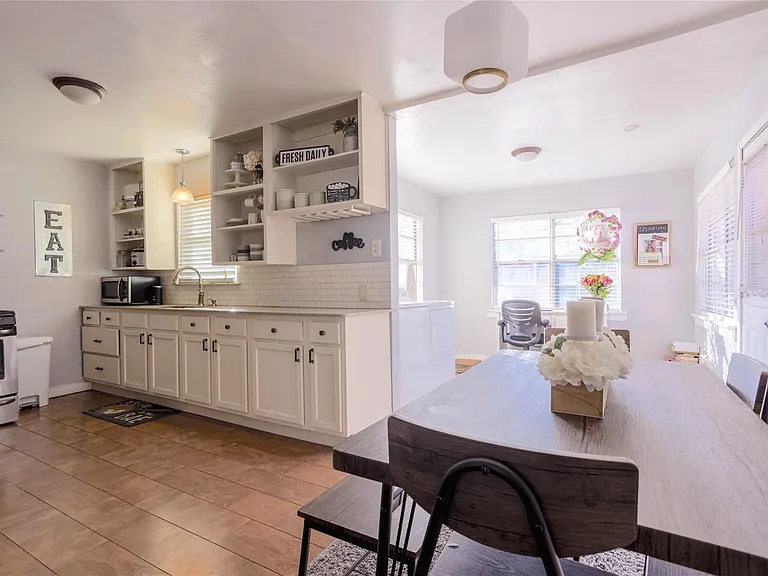 1903 Dale Pl — Photo 6