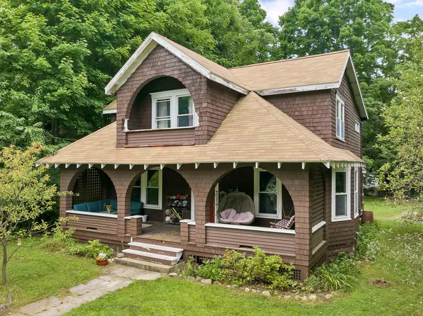 14 Wentworth Street, Plymouth, NH 03264