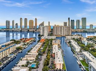 3750 NE 170th St APT 311, North Miami Beach, FL 33160