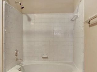 220 Weaver Ln, Simpsonville, SC 29681