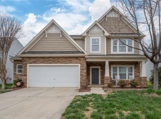 4230 Wedge Dr, Pfafftown, NC 27040