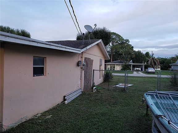4th image of 225 18th Ave