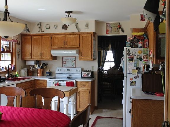 3rd image of N171W20669 Northview Dr