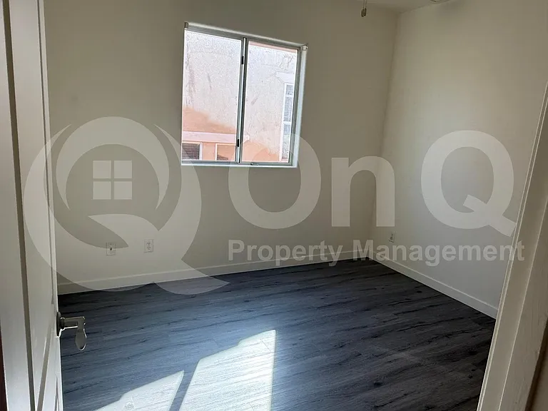 1195 E Gail Dr — Photo 10