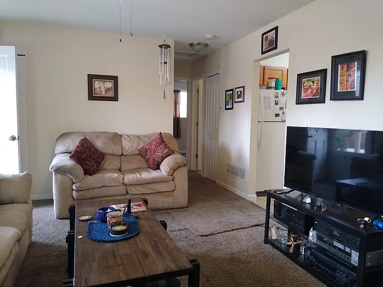 11759 Lavinia Ln — Photo 6