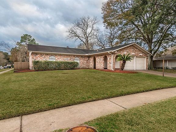 2nd image of 15714 La Cabana Dr