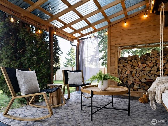 3rd image of 9405 Bridge Road SE