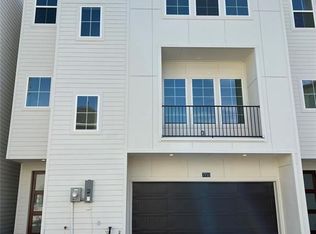 7711 Westside Villas Ln, Houston, TX 77055