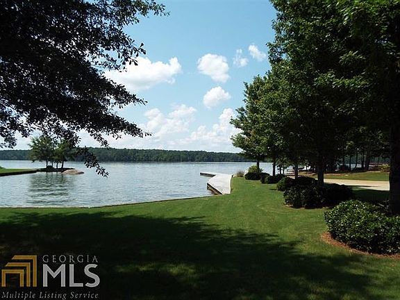 4th image of 1040 Emerald Shores Dr