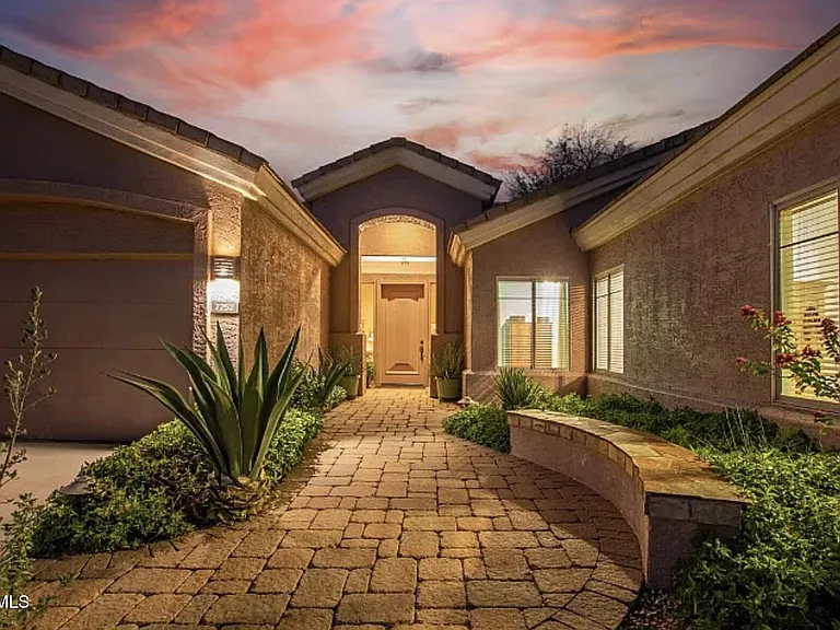 7252 E Whistling Wind Way — Photo 1