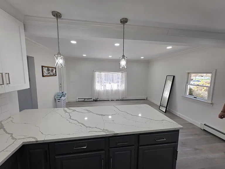 113 Yoakum Ave — Photo 12