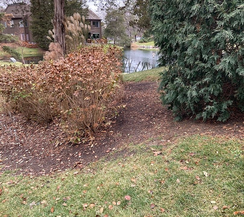 2nd image of 358 Cedar Rdg APT B