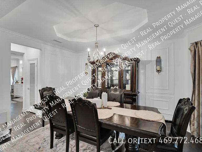1767 Shumard St — Photo 5