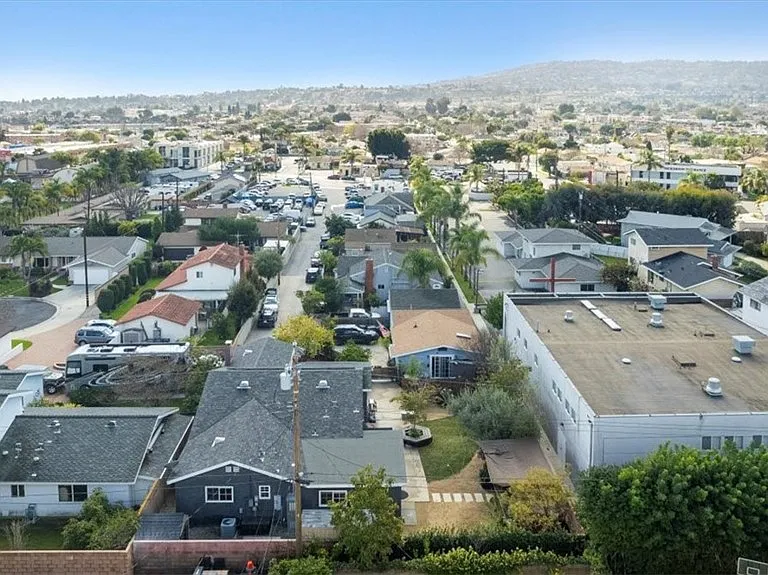2067 Lomita Blvd — Photo 39