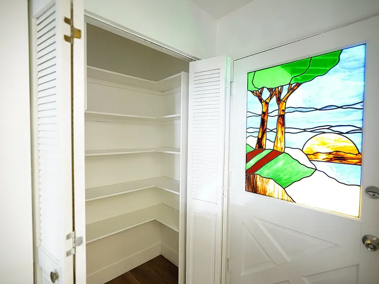 220 Lilac Ct — Photo 5