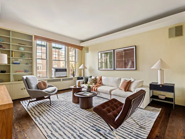 875 Park Avenue image 8 of 24