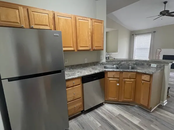 18054 Villa Creek Dr, Tampa, FL 33647
