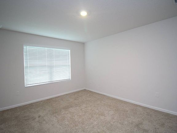 5th image of 2324 Kirkwood Dr