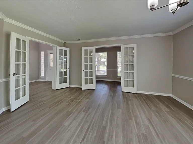 10406 Comanche Springs Ct — Photo 7