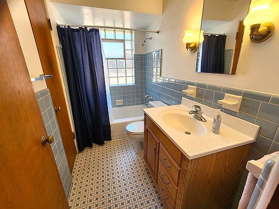 5th image of 7059 Amherst Ave