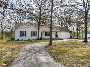 5228 County Rd #301, Joplin, MO 64801