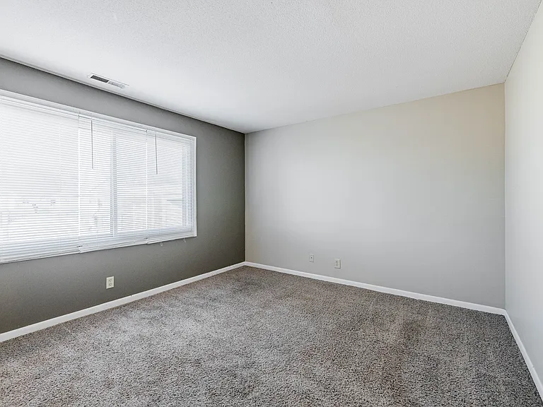 1110 F St #6 — Photo 14