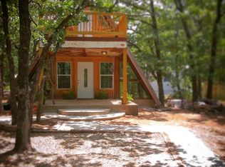 1548 Lark Ct, Azle, TX 76020