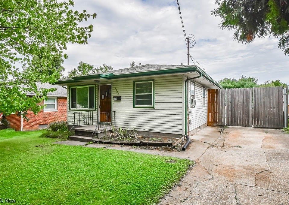 1st image of 2637 Zesiger Ave