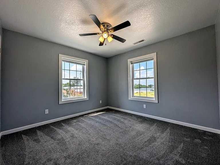 1319 B Ave W #31 — Photo 17