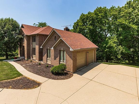3rd image of 8340 Omaha Dr