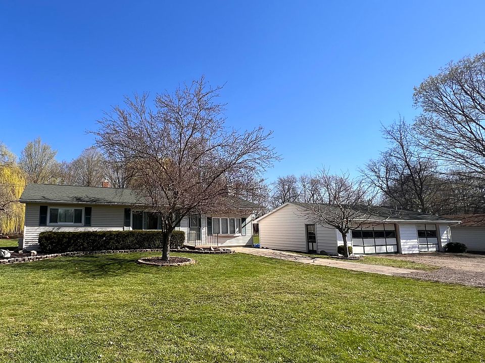 1969 E Clinton Trl, Charlotte, MI 48813 Zillow