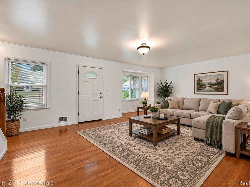 23060 Berdeno Ave, photo 10