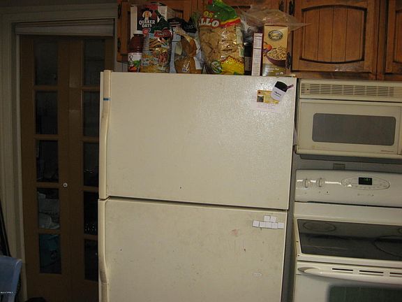 4th image of 1307 W Thurber Pl