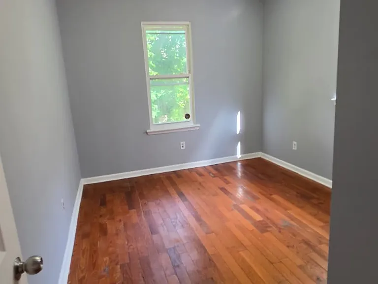 39 Seymour Ave #2 — Photo 2