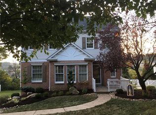 233 Deerfield Dr, Canonsburg, PA 15317