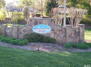 3142 Mountain Creek Dr, Sherrills Ford, NC 28673