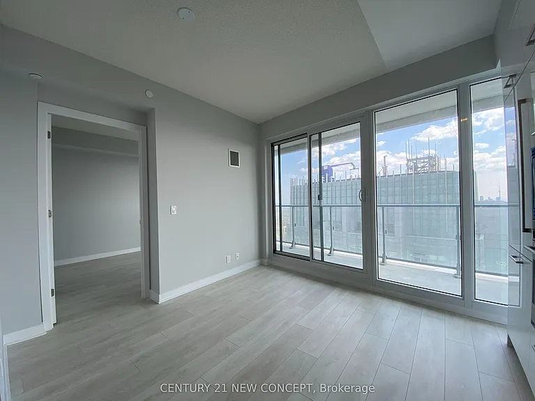 2221 Yonge St #5006 — Photo 9