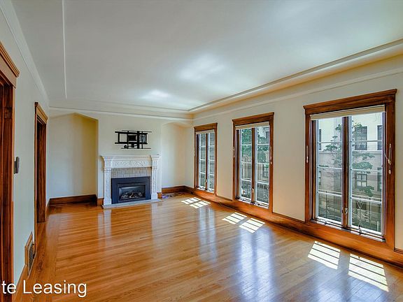 2nd image of 2948 Polk St