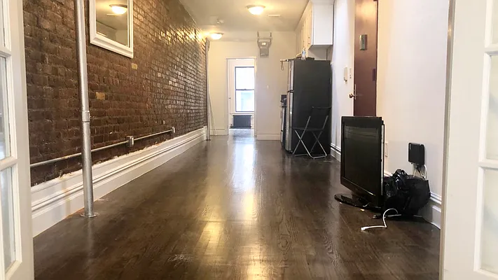 Rented by MOTION New York | media 10