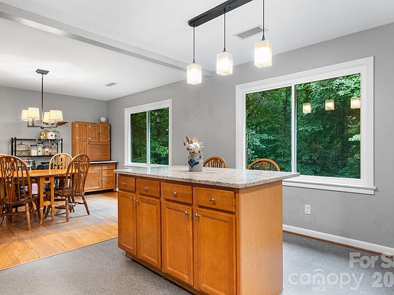 2nd image of 267 25th Ave NW