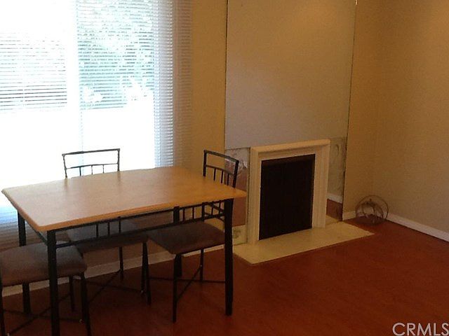 2nd image of 935 W River Ln