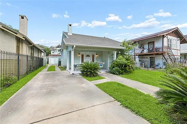 2831 Calhoun St — Photo 4