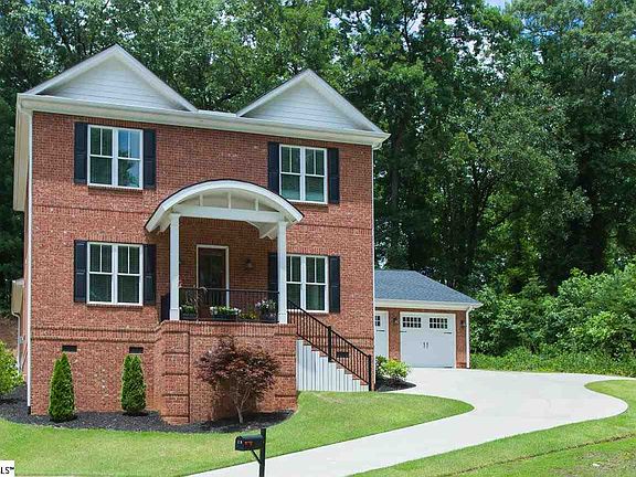 3rd image of 19 English Ivy Ln