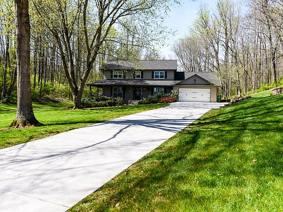3rd image of 2115 Waterloo Dr