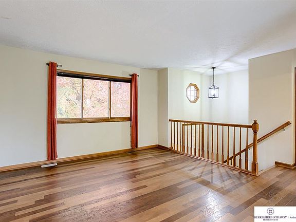 5th image of 2304 Willow Cir