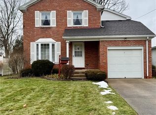 2370 Lyon Blvd, Poland, OH 44514