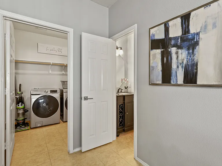 9704 Hedge Bell Dr — Photo 9